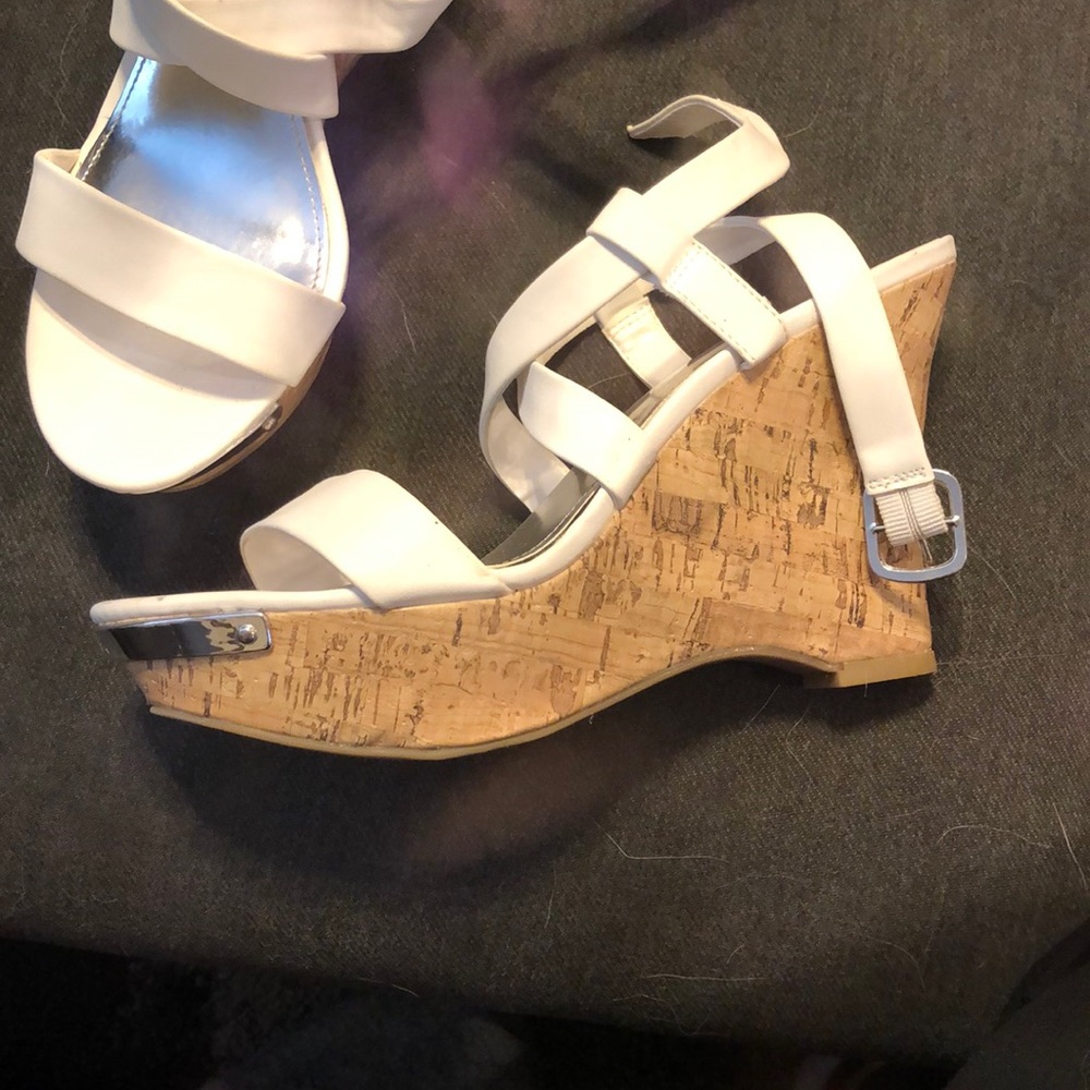 White Wedges - image 3